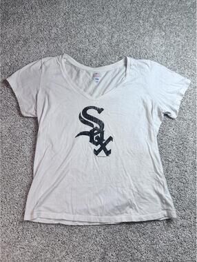 Genuine Merchandise Chicago White Sox V-Neck T-Shirt XL